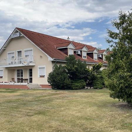 Motel Hummel Per Exterior foto