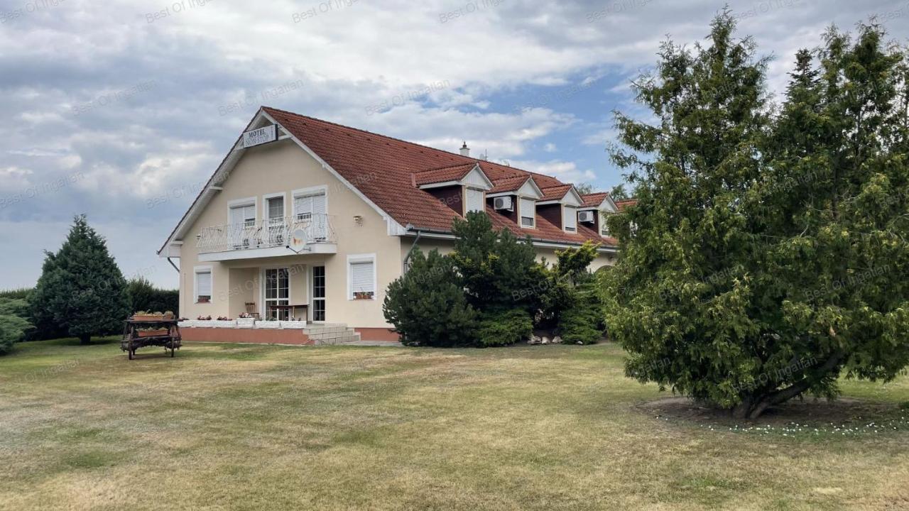 Motel Hummel Per Exterior foto